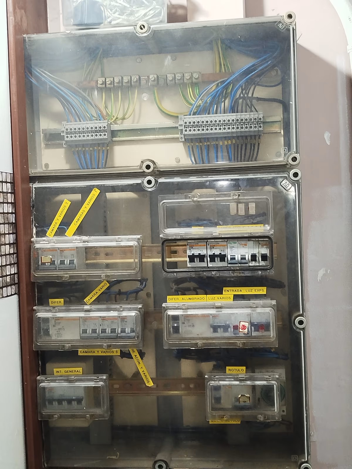 eff58fc1-5f76-4cbf-b161-3c810e62980b